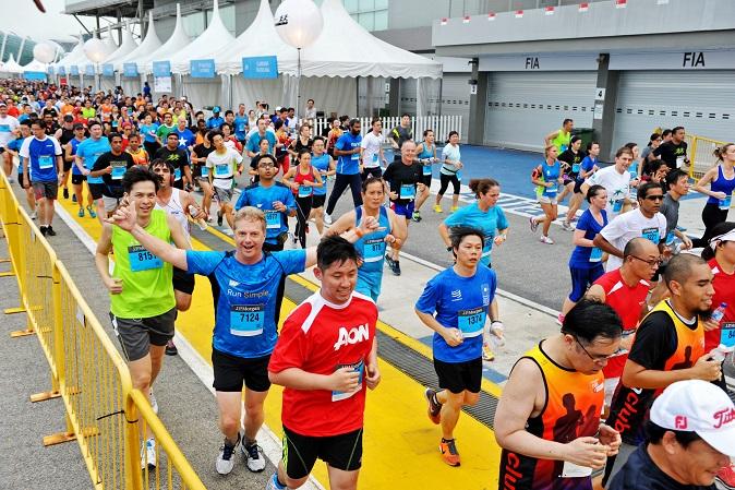 Runners enjoying the 2016 Singapore Corporate Challenge