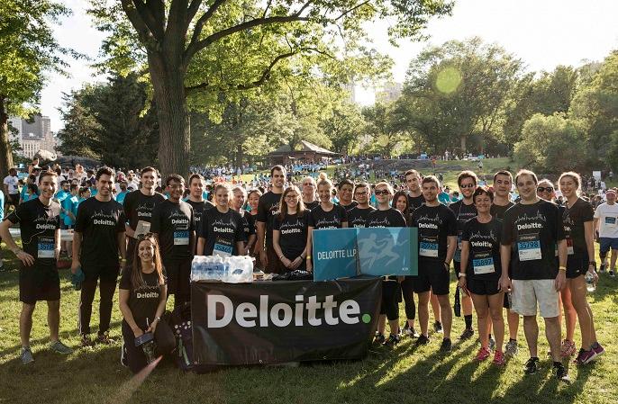 Participants of the 2017 JPM Corporate Challenge NYC from Sloan-Kettering