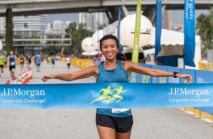 Deloitte & Touche not only had the largest company team (500 entrants) but the two fastest runners – Jasmine Teo and Melvin Wong.